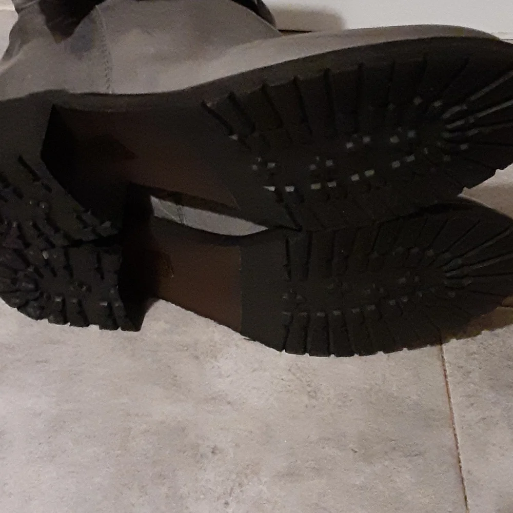RED V VALENTINO size  9 - Picture 5 of 5